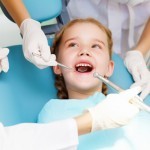Zahnversiegelung bei Kindern (© Sergey Nivens - Fotolia.com)