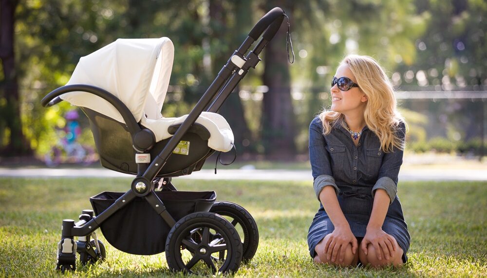 kinderwagen und baby