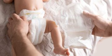 gruener-stuhl-baby