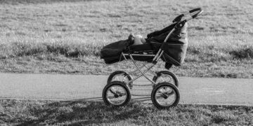 Kinderwagen Organizer Tasche: Die besten Modelle und worauf es wirklich ankommt